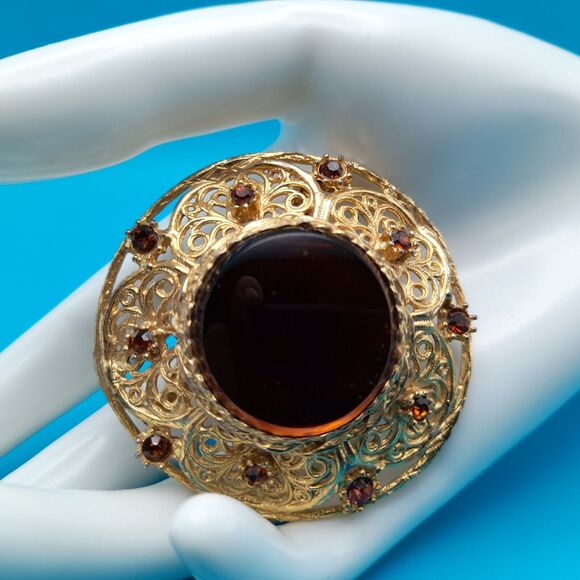 Vintage Round Topaz Glass Cabochon Rhinestones Brooch, Gold Tone Filigree - Picture 2 of 10
